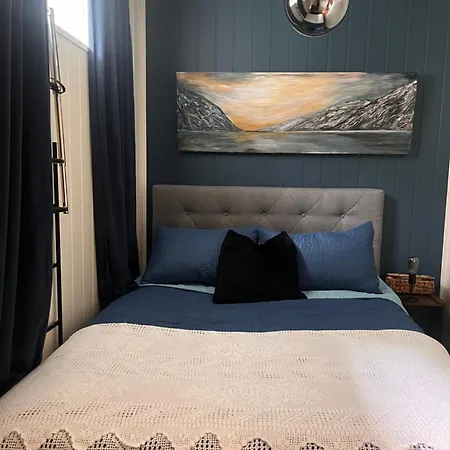 Bright And Charming Downtown In Historical Peaceful Area Appartement *